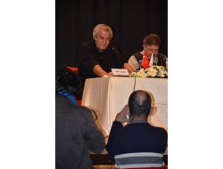 Tarık Akan: Sanat Muhafazakâr Olamaz, İnancı Politikadan Çekin