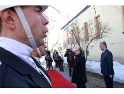 Başbakan Yardımcısı Atalay Kars'taki Temaslarını Sürdürüyor