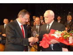 Kayseri’de Sanatçı İsmail Ediz Adına Gece Düzenlendi