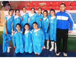 Güroymaklı Kızlar Bölge Birincisi Oldu