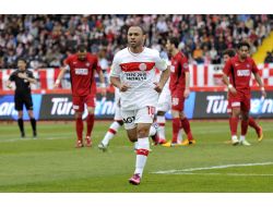 Medical Park Antalyaspor: 2 - Gaziantepspor:1 (İlk Yarı)