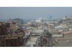 Kuşadası, Sezonun İlk Turist Gemisini Elektriksiz Karşıladı