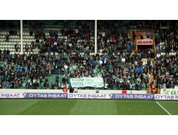 Bursaspor Taraftarları Müslim Gürses'i Unutmadı