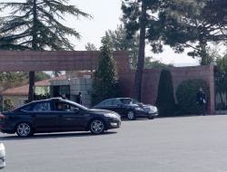 Yunan Başbakan, Cumhurbaşkanlığı Köşkü’nden Ayrıldı