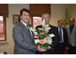 Muhtarlardan Dündar’a Teşekkür Ziyareti