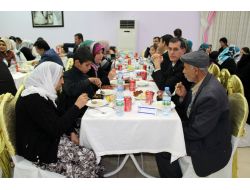 Siirt'te Kardeş Aileler Yemekte Bir Araya Geldi