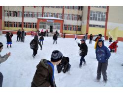 Yozgat’ta Kar Yağışı Kenti Beyaza Bürüdü