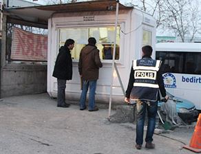 İstanbul'da şafak operasyonu