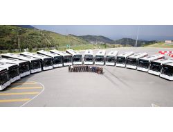 İzmir'in Toplu Ulaşım Filosuna 45 Yeni Otobüs Katıldı