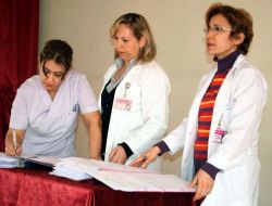 Yılın Son Gününde Bir Yıl Daha Çalışmak İçin Sözleşme İmzaladılar