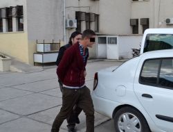 Cep Telefonu Hırsızları Polisten Kaçamadı