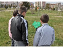 Uşak Belediyesi Parklardaki Bitkilere Tanıtıcı Tabela Koyuyor