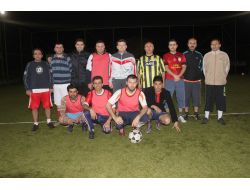 Gazetecilerden Kurum Amirleriyle Dostluk Maçı