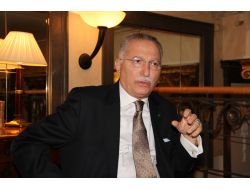 İhsanoğlu: Cumhurbaşkanlığına Aday Değilim, Benden Politikacı Olmaz