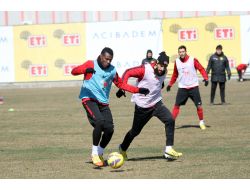 Eskişehirspor, Kardemir D.ç. Karabükspor Maçı Hazırlıklarını Sürdürdü