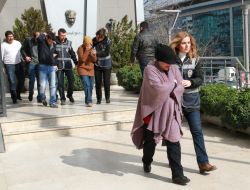 Televizyonda Numaralarını Yayınlatıp Dolandırıcılık Yaptılar