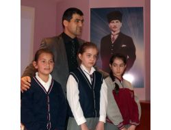 İstiklal Marşı'nı En İyi Okumak İçin Yarıştılar