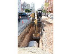 Altın Bulvar’da Altyapı Çalışmaları Sürüyor