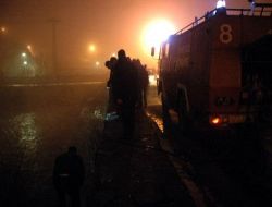 Kars'ta 2009'un Son Trafik Kazasında Araç Çaya Uçtu