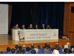 Omü'lü Öğrenci Ve Akademisyenler Necip Fazıl’ı Anlamaya Çalıştı