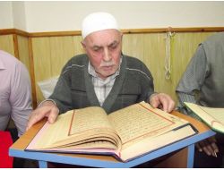78 Yaşında Kur'an Okumayı Öğrendi.