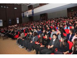 Kınalı Kuzular, Uluslararası Antalya Üniversitesi'nde Sahnelendi