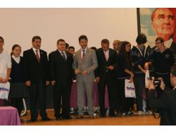 Mersin'de Ortaokullar Ve Liseler Yarıştı