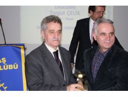 Rotaryenler Meslek Ödüllerini Dağıttı