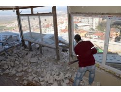 KAÇAK DUBLEKS YIKILDI