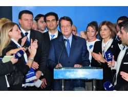 Anastasiadis: Euro Bölgesi'nden Çıkıp Liraya Dönebiliriz