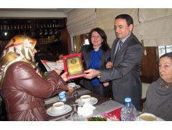 'Eşitlik İsteği Kadınların En Doğal Hakkıdır'