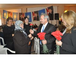 Ak Partili Kadınlar, ‘kadınlar Günü’nü Kozan’da Kutladı