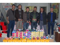 Sahneledikleri 'Ağır Yük' Adlı Oyunla Çocukların Yükünü Hafiflettiler