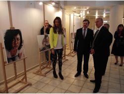 Uşak'ta 'Şiddet' İsimli Fotoğraf Sergisi Açıldı