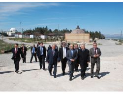 Vali Demirtaş, Sahabe Camii Projesi İçin İncelemelerde Bulundu