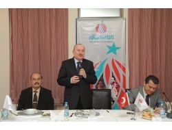 Vali Koçdemir, Mahalli Yöneticilerle Kültür Başkentliği Çalışmalarını Görüştü