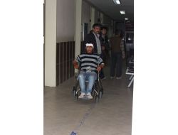 Sokak Köpekleri Motosikletli Sürücüye Saldırdı: 2 Yaralı