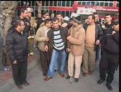 Ağabeyi Öldürülen Genç, Kendini Yakmak İstedi