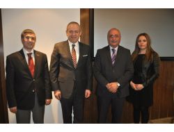 Bursa Kent Konseyi Yönetimi, Tüsiad Başkanı Yılmaz'ı Ziyaret Etti