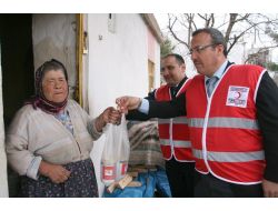 Kızılay Gülnar Şubesi Kavurma Dağıttı
