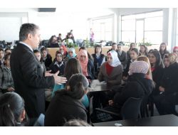 Aiçü'de 'Engelsiz Okul' Konulu Konferans