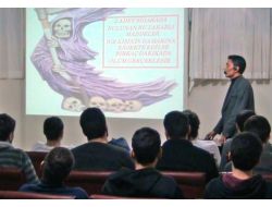 "Yurtlarda Öğrenciler Arkadaş Ortamı Nedeniyle Erken Yaşta Sigaraya Başlıyor"