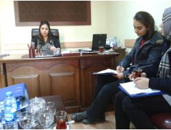 Öğrenciler, Bayan Hakimin Kadınlar Gününü Kutladı‏