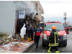 Dükkanını Yakmak İsteyen Bakkal Kendisi De Yandı