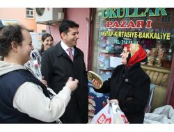 Emniyet Müdürü Uzun, Karanfillerle Kadınlar Günü'nü Kutladı