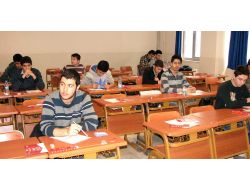 Denizli’de 4 Bin Öğrenci Körfez’in Ygs Provasına Katıldı