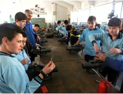 Sandıklı Koleji Öğrencileri Uygulamalı Eğitimle Hayata Hazırlıyor