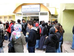 Hakkari Fem Dershanesi'nin Ygs Deneme Sınavına Büyük İlgi