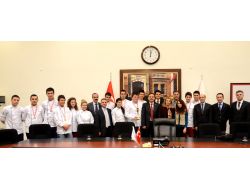 Rektörden Mengen Myo'nun Uluslararası Başarısına Ödül