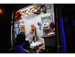 Evdeki Yangını Söndürmek İsteyen 4 Kişi Dumandan Etkilendi